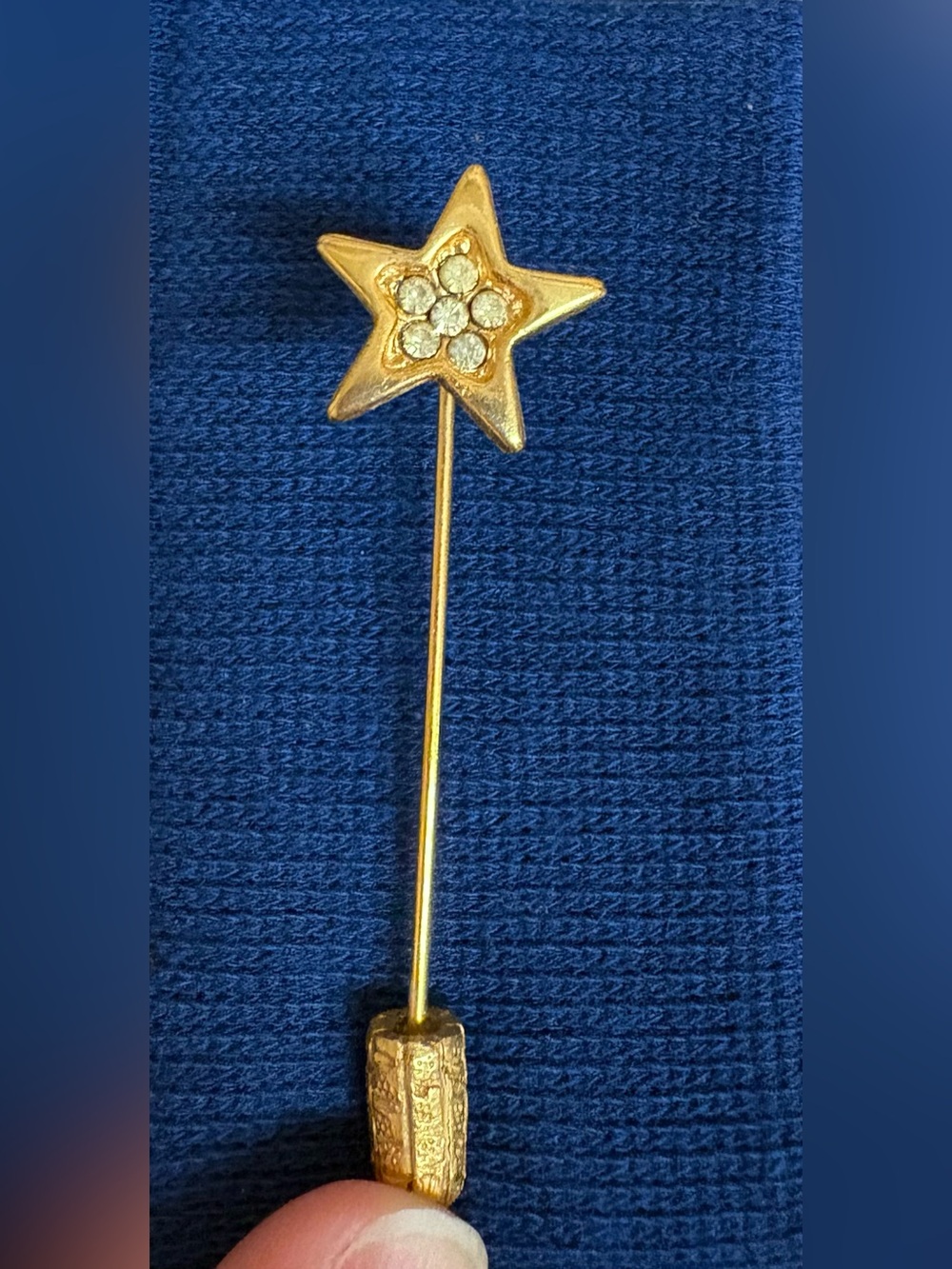Vintage Bundle of Stick Pins-Cream Flower, Star, Butterfly and “Sun” - Picture 6 of 11